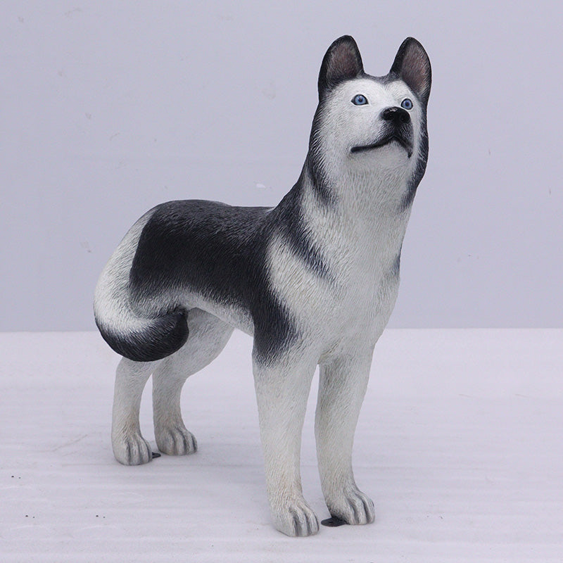 PH Studio: Husky - Looking Right - MOQ 2