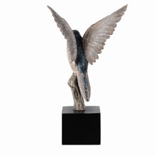 Load image into Gallery viewer, Small Swallow On Branch Lifelike Bird Resin Home Tabletop Decor
