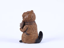 Load image into Gallery viewer, Beaver Holding A Welcome Sign

