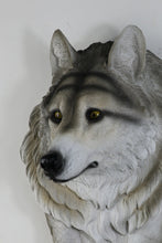 Load image into Gallery viewer, Wolf Head Sculpture Wall Hanging Ornament
