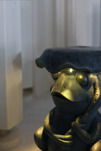 Load image into Gallery viewer, Frog Garden Statue Plant Stand w/Solar Light
