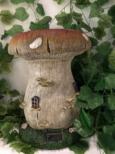 Load image into Gallery viewer, Mushroom House Plant Table
