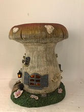 Load image into Gallery viewer, Mushroom House Plant Table
