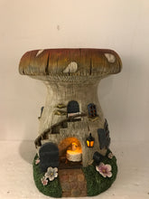Load image into Gallery viewer, Mushroom House Plant Table
