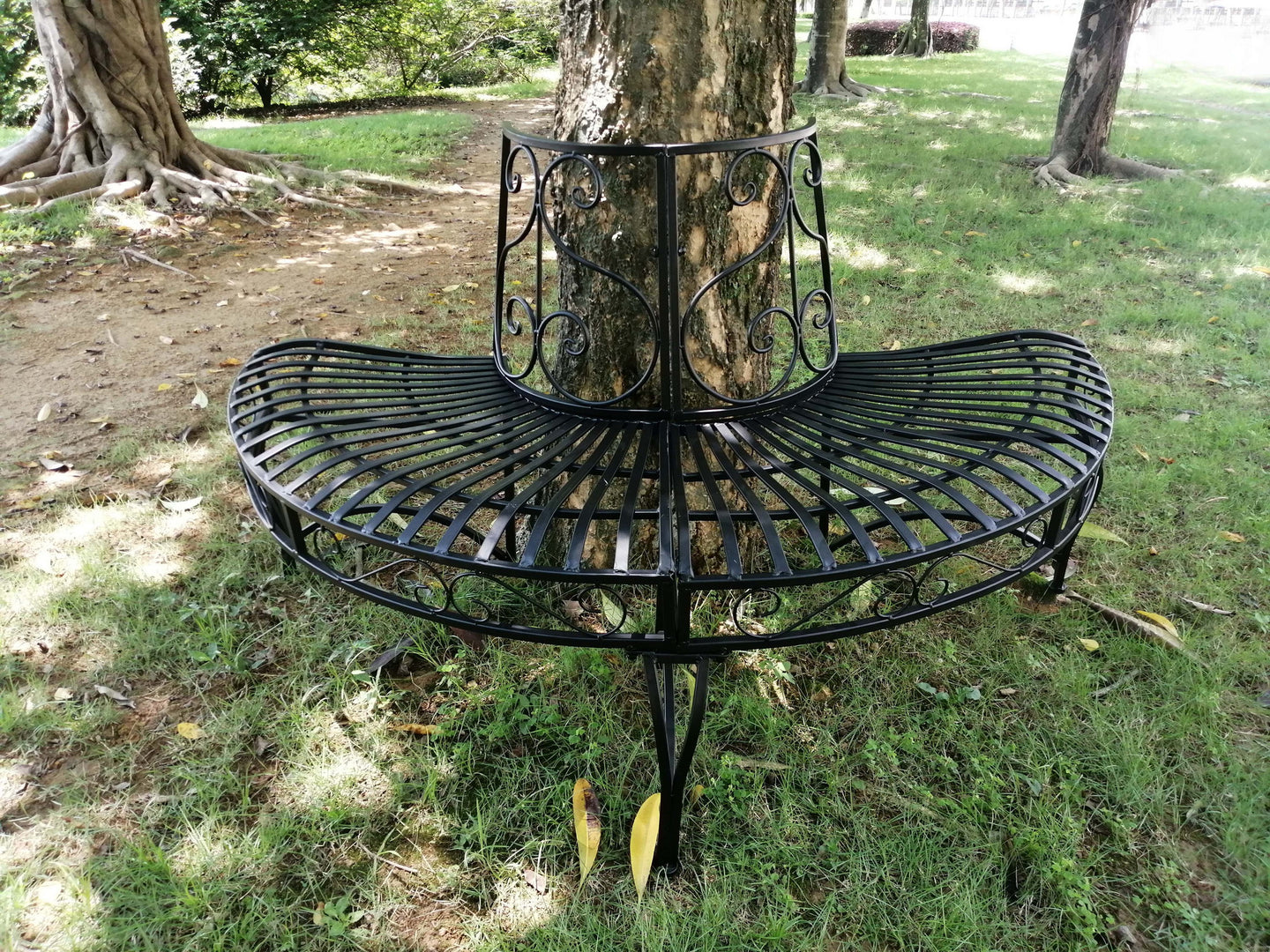Black Semi-Circle Tree-Wrap Bench