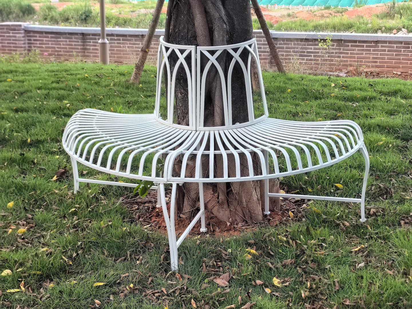 White Tree Wrap Garden Bench Semi-Circle