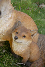 Load image into Gallery viewer, Mother &amp; Baby Fox Sitting
