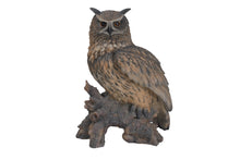 Load image into Gallery viewer, Eagle Owl On Stump Statue
