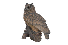 Load image into Gallery viewer, Eagle Owl On Stump Statue

