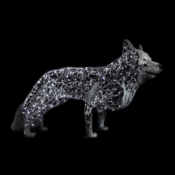 He Wolf Cold White - Standing