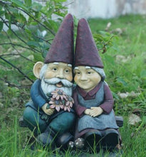 Load image into Gallery viewer, Old Gnome Couple On Bench
