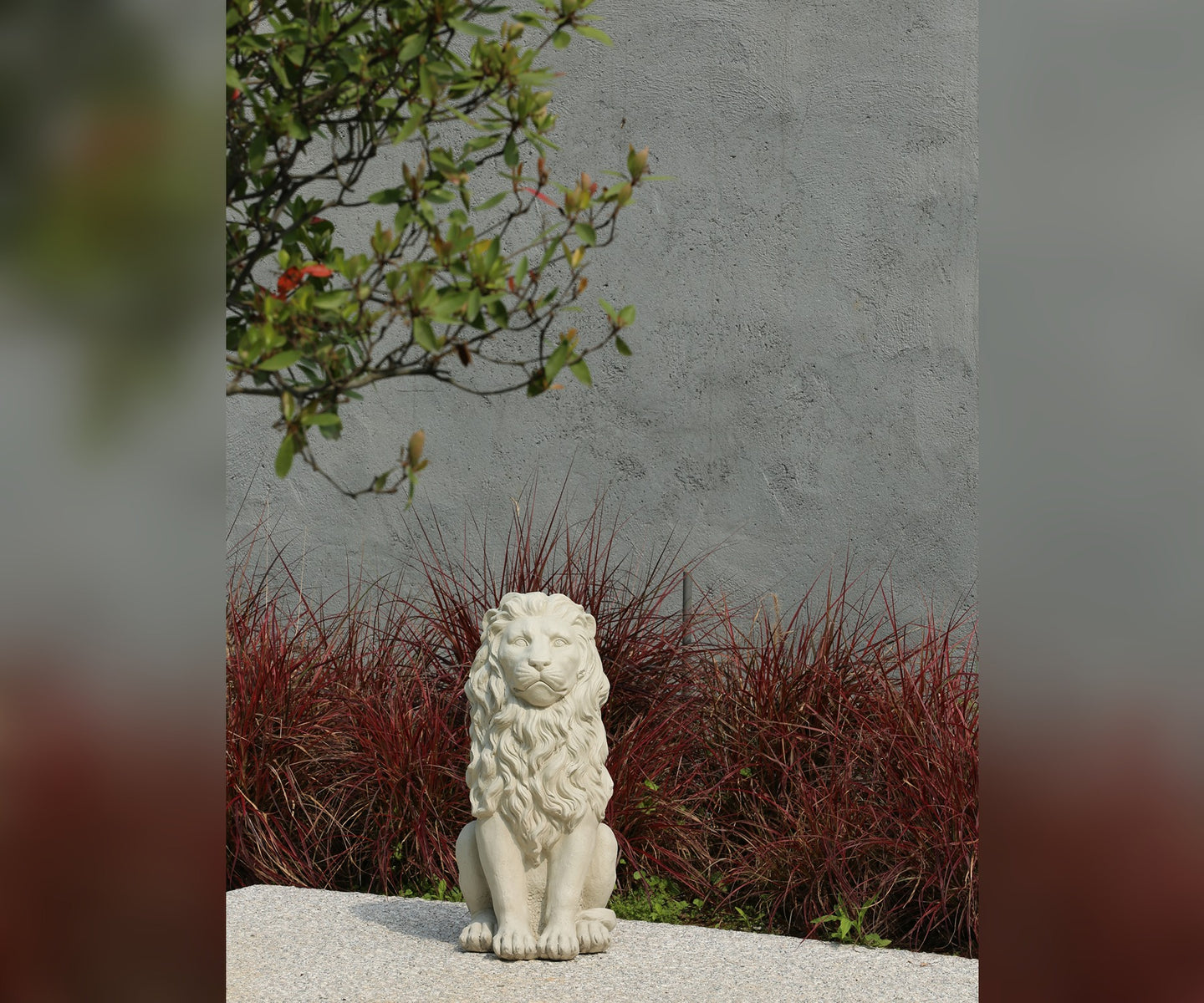 77134 - Majestic Guardian Sitting Lion Statue